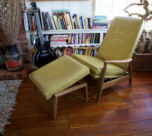 $2000
mid-century milo baughman for thayer coggin reclining lounge chair with ottoman. original green vinyl upholstery.